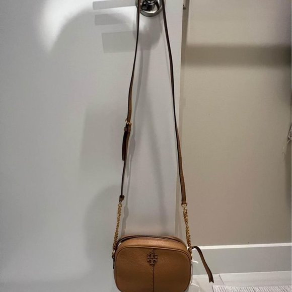 BRAND NEW Tory Burch McGraw Camera Bag - Picture 3 of 5